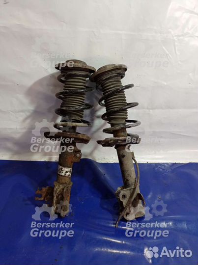 Стойки передняя левая Опель Вектра С в сборе