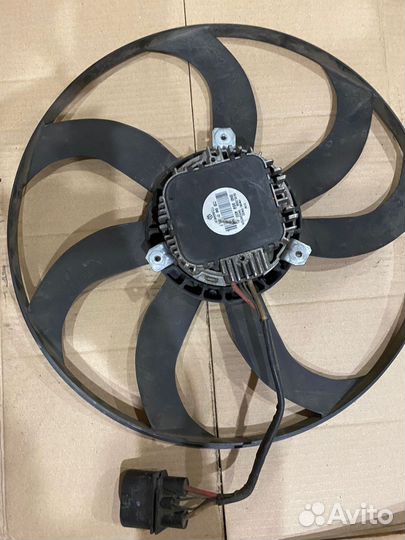 Вентилятор охлаждения радиатора Volkswagen Tiguan