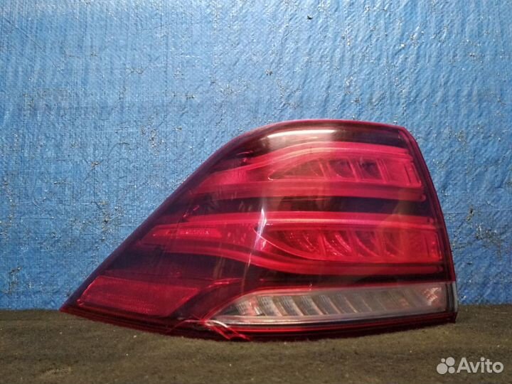 Фонарь левый внешний Mercedes W166