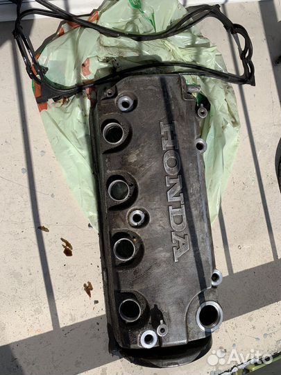 Клапанная крышка Honda D16A