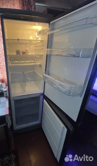 Холодильник Electrolux