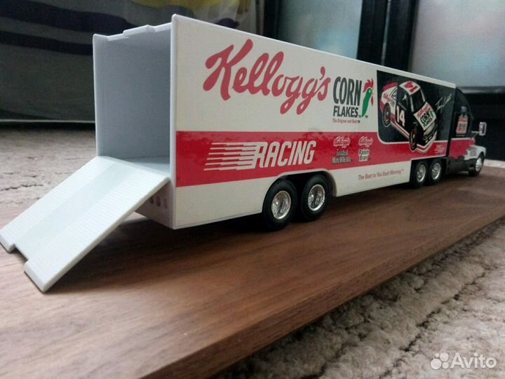 Модель грузовика