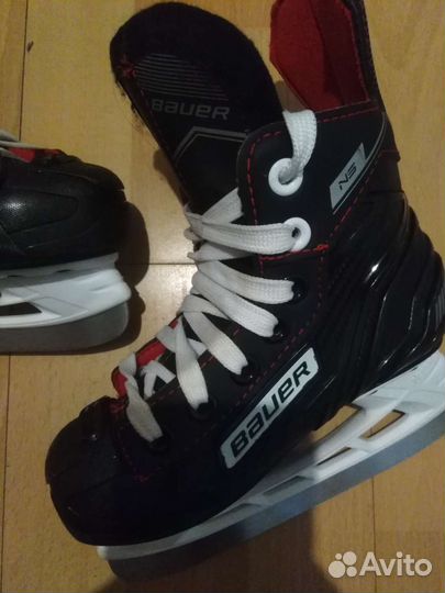 Хоккейные коньки bauer детские