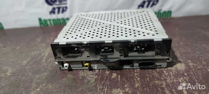 Блок управления магнитолой Audi A8 D3