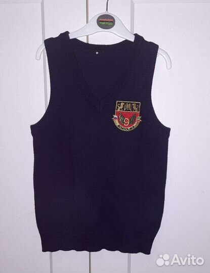 Жилет школьный с шевроном школа 9