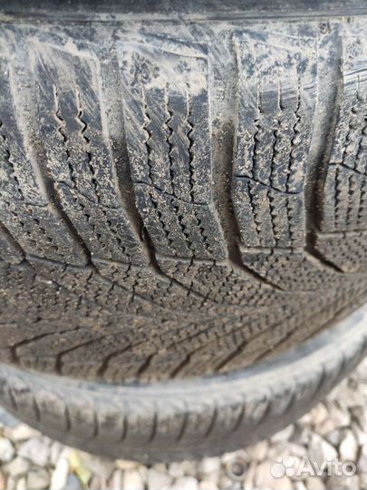 Michelin X-Ice North 2 275/35 R19 и 245/40 R19
