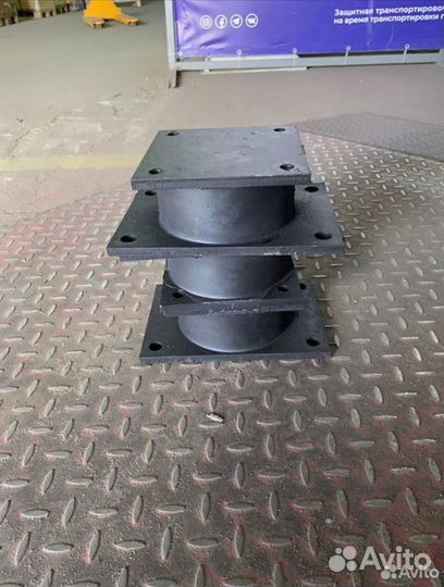 Амортизатор на каток Сакай TW500