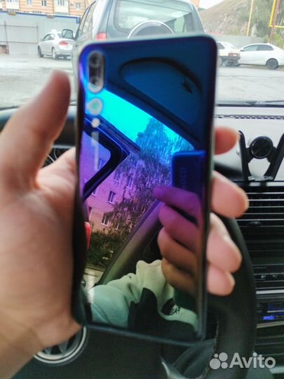 Телефон Huawei p20 pro