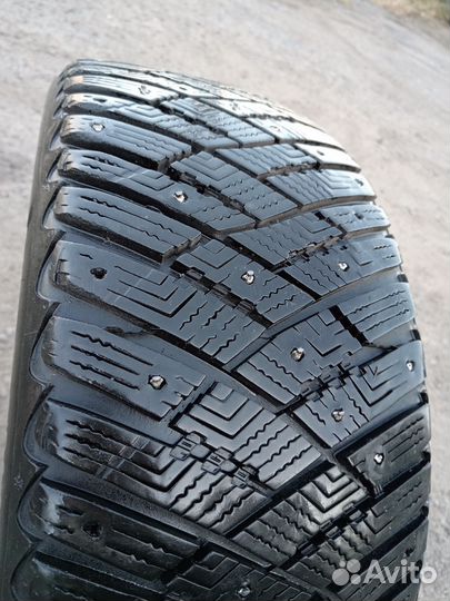 Goodyear Ultragrip Ice Arctic 225/50 R17 98T