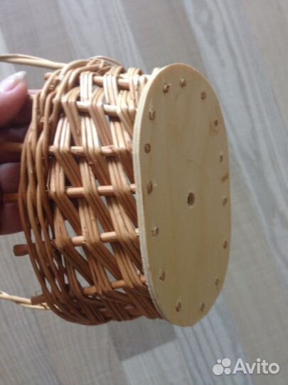 Корзинка плетеная новая
