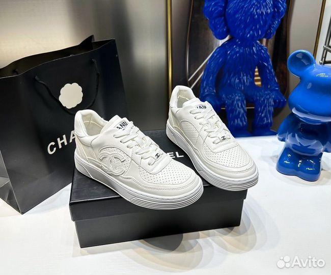 Кроссовки женские Chanel белые