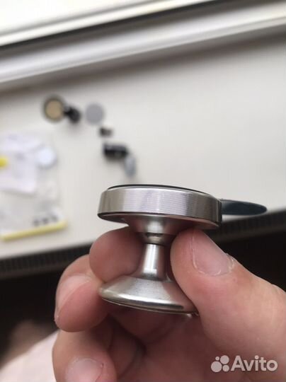 Магнитное крепление в авто для смартфона