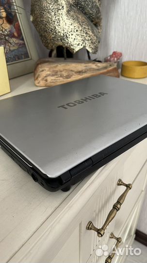 Ноутбук Toshiba Тошиба