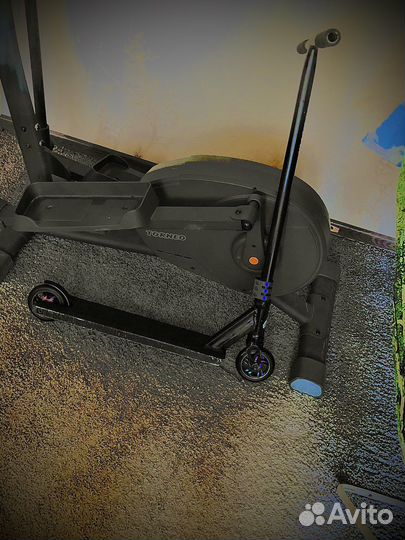 Трюковой самокат