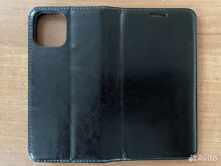 Кожаный чехол iPhone 12, 12 pro на магните чёрный