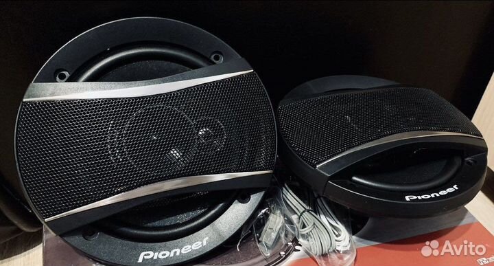 Колонки 16 см