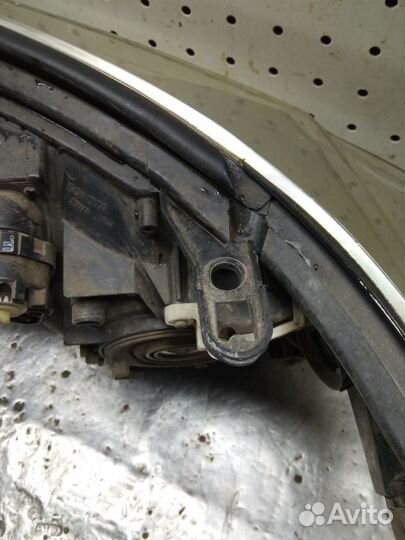 Фара правая Toyota land cruiser 200