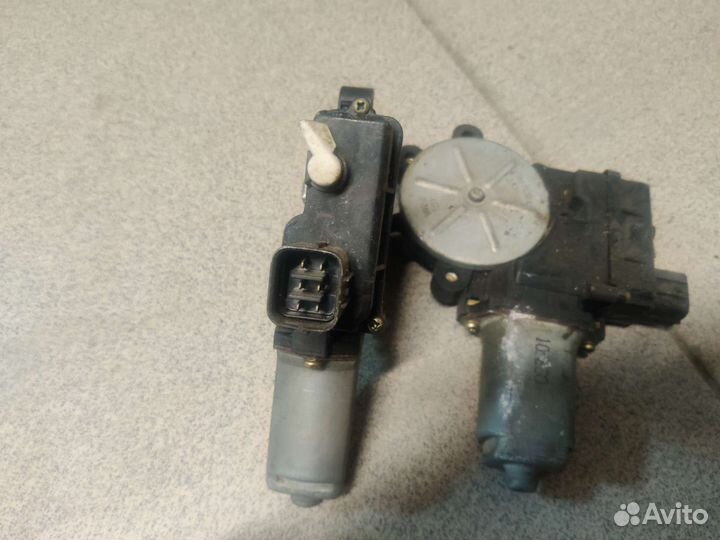 Моторчик стеклоподьемника Lancer9