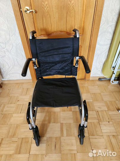 Инвалидное кресло-каталка