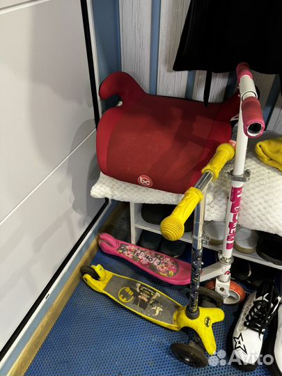 Два самоката