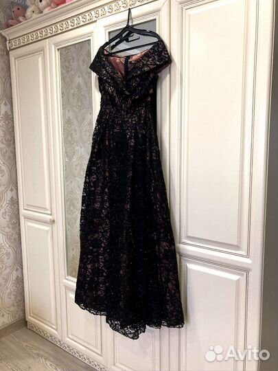 Вечернее платье в пол 42 44