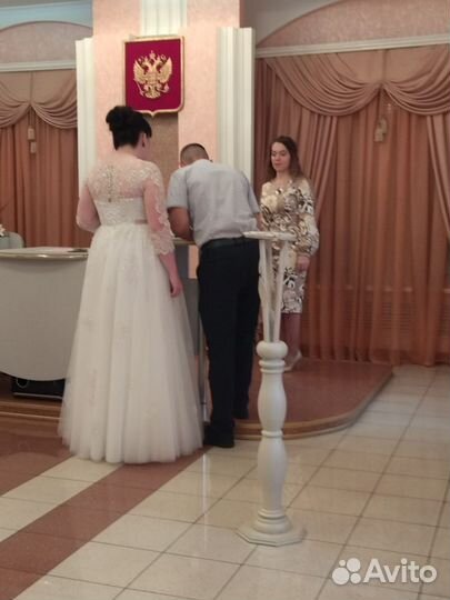 Свадебное платье