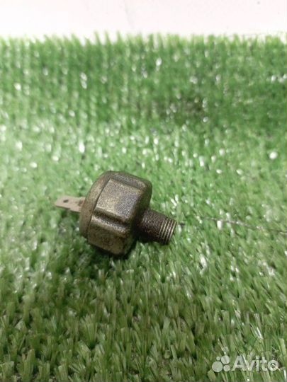 Датчик давления масла двс Toyota Camry SV20 1SI