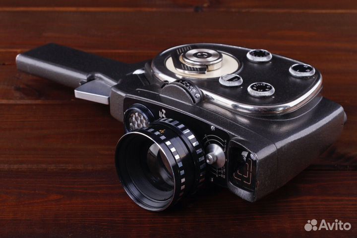 Кинокамера Кварц 2x8s 1М 50 Лет Советской Власти