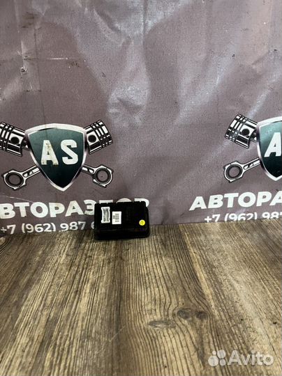 Блок управления парктрониками Kia quoris 3.8