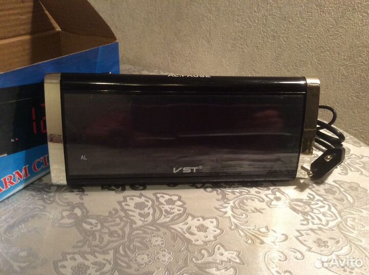 Электронный будильник