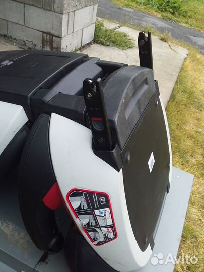 Детское автокресло