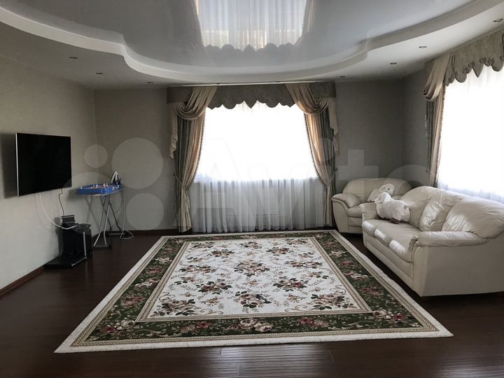 Дом 157 м² на участке 10 сот.