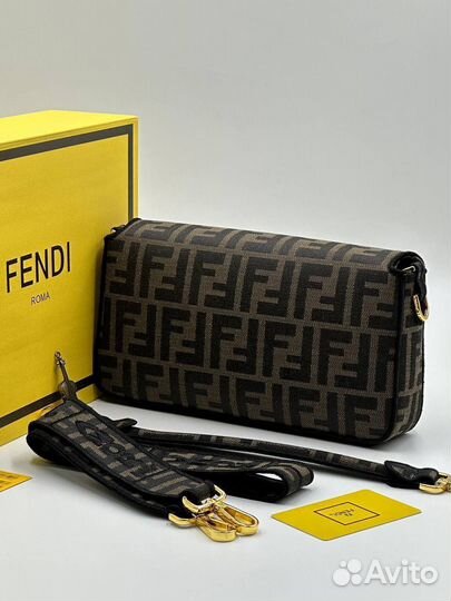 Женская сумка Fendi