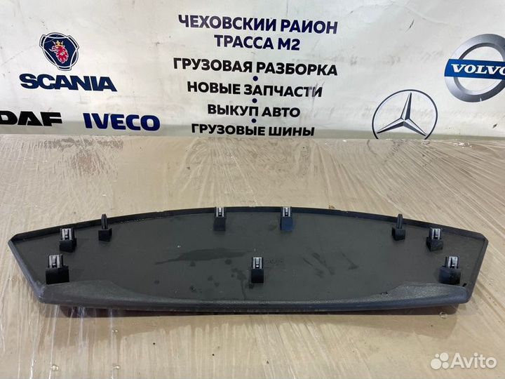 Накладка Mercedes-Benz