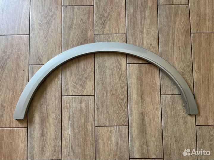 Накладка крыла задняя левая Cadillac Xt5 1 С 2016