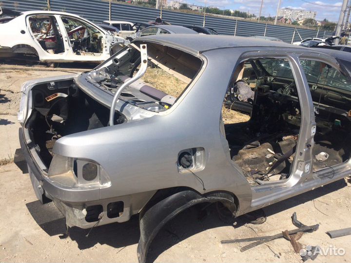 Заднее левое правое крыло Фиат альбеа