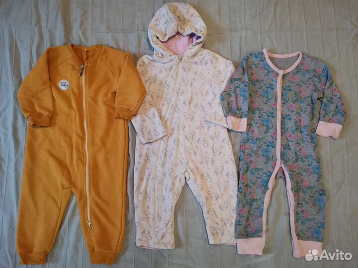 Два пакета одежды на девочку 80