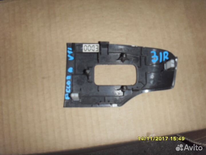 Накладка кнопки 83745-SEA-003ZA Хонда Аккорд 7