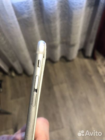 iPhone 6S, 32 ГБ