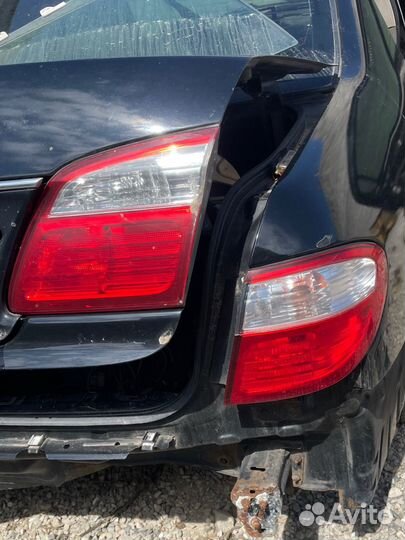 Фары задние Nissan Maxima