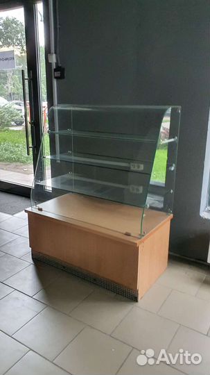 Стеклянная витрина б/у