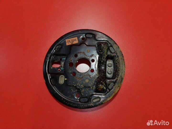 Тормозной щит задний правый Volkswagen Polo 602