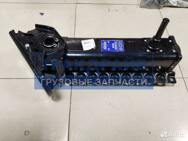 Опорное устройство полуприцепа 650 мм (вылет 270, подошва S,ручка 450,вал 1470,10 отверстий)