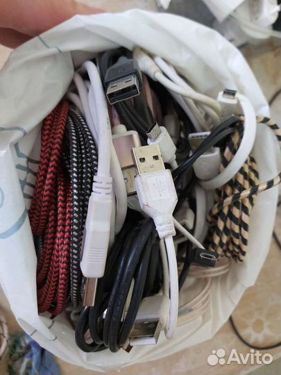 Зарядки для телефонов