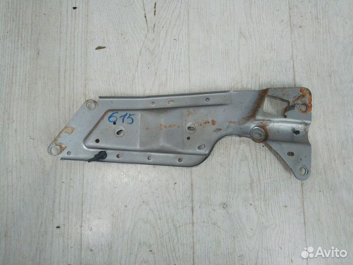 Кронштейн nissan almera G15