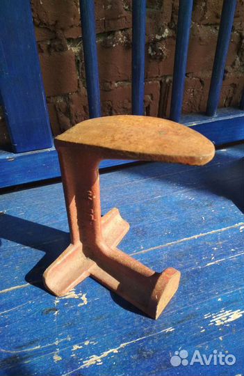 Наковальня-лапа