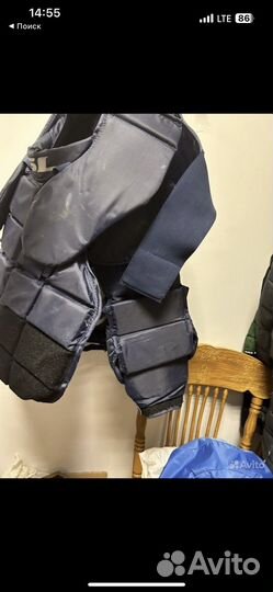 Нагрудник хоккейный для вратаря