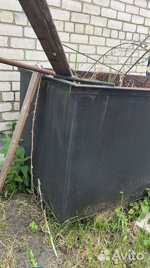 Бак для воды, вагонетка