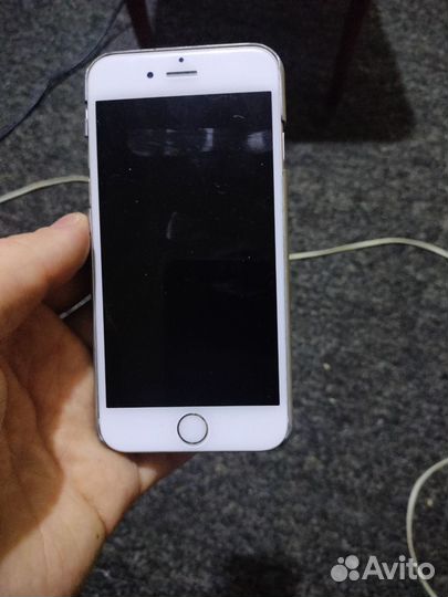 iPhone 6S, 64 ГБ