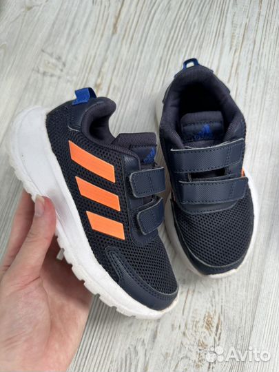 Кроссовки Adidas